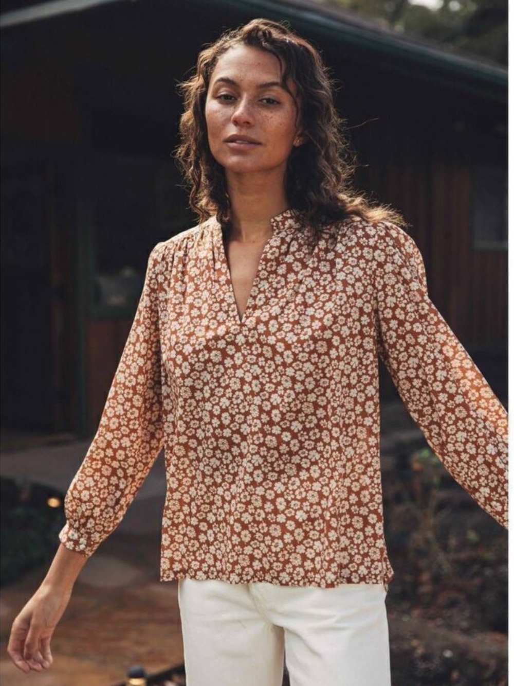 Birds of Paradis by Trovata Bailey Boho Blouse Sepia Floral Rust Small